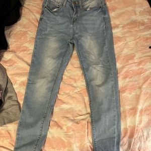 Light blue jeans! SIZE 6